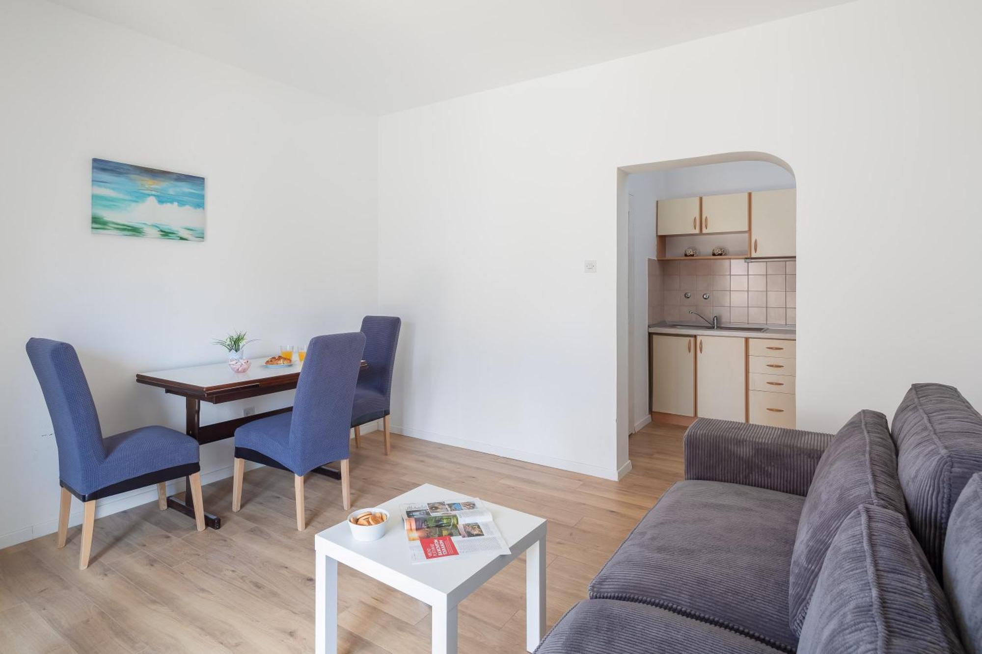 Apartments Near Central Beach With Free Parking Makarska Pokój zdjęcie