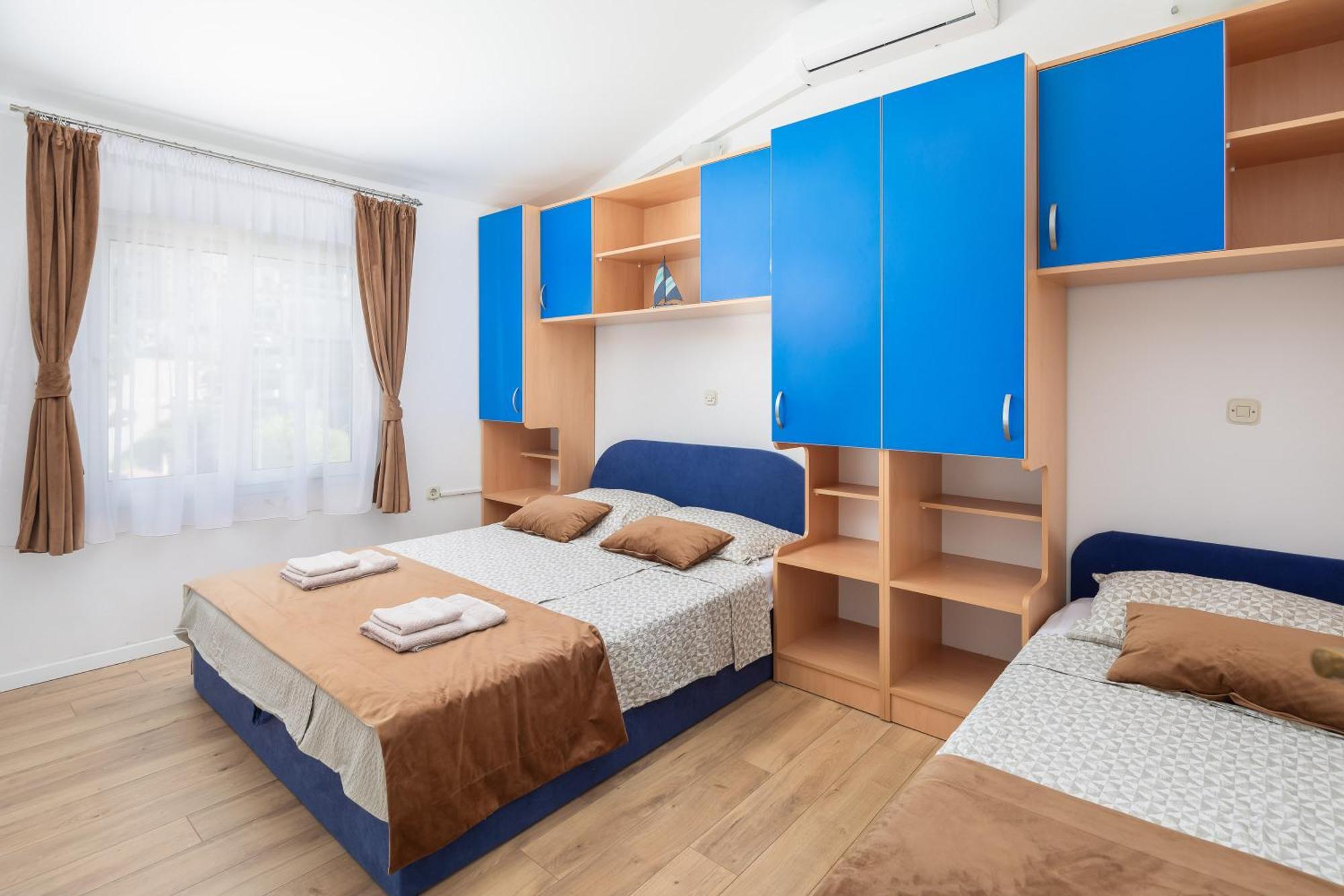Apartments Near Central Beach With Free Parking Makarska Pokój zdjęcie